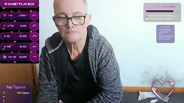 daddy_man live cam on StripChat