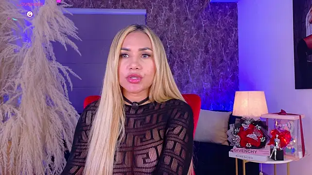 Celestemilan live cam on StripChat