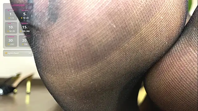 AmandaSilkHeels_ live cam on StripChat