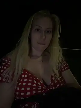 TrueSexyCrime live cam on StripChat