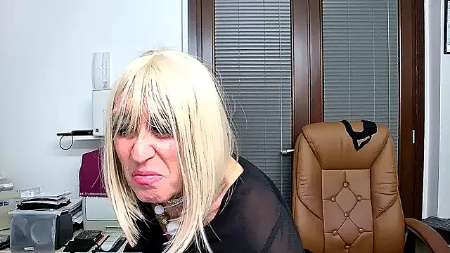 ROBY_SWEETHOT live cam on StripChat