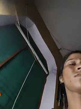 Sonam_pandeyji live cam on StripChat