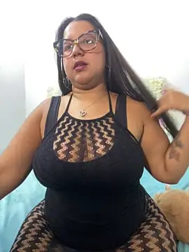 shara_ live cam on StripChat