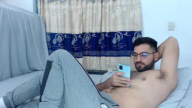 _Araboys_ live cam on StripChat