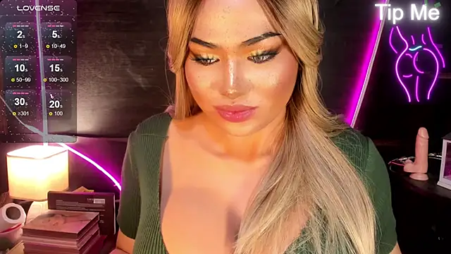 TempestousPleasure live cam on StripChat
