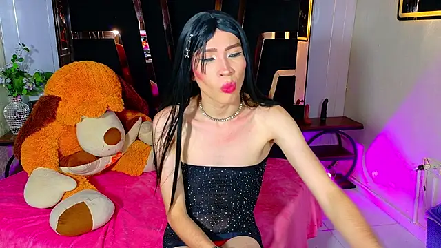 Thamara_Robertss live cam on StripChat