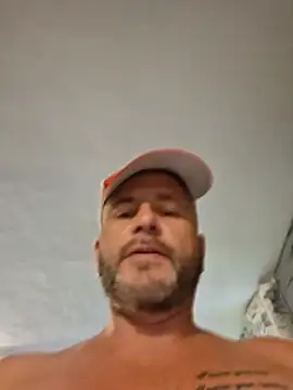 ShaneJames11 live cam on StripChat