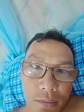 huhuhu90990 live sex cam