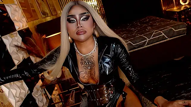 MassiveCockTrans live cam on StripChat
