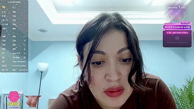 sophia_hadid live cam on StripChat