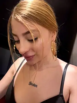 Jessy_Queen live cam on StripChat