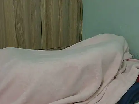 Gonegirl_p live cam on StripChat