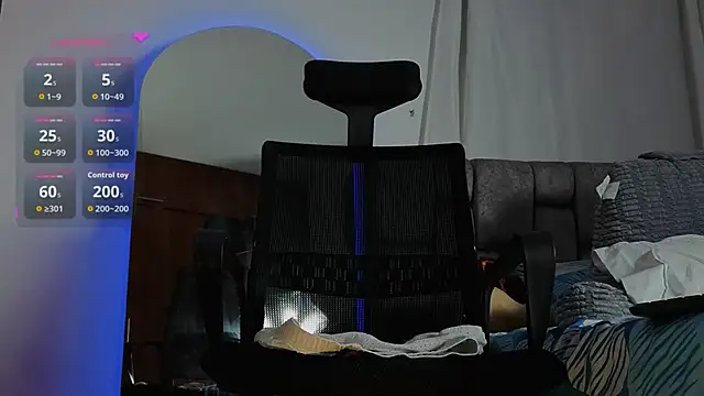 flowers18 live cam on StripChat