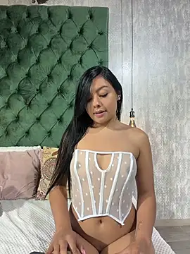 KimmieWalton live cam on StripChat