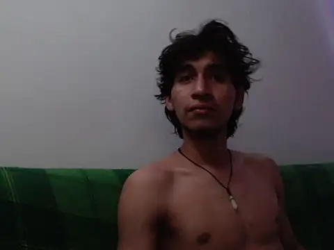 ElliotAzert live sex cam