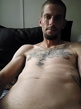 whiteboy4200 live sex cam