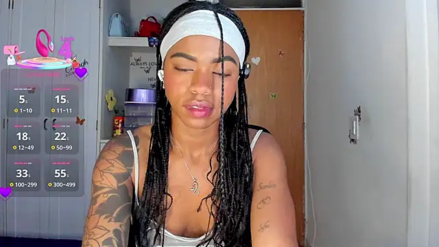 Marce_22 live cam on StripChat