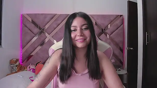 tigerbaby_ live cam on StripChat