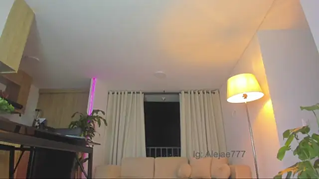 Aleja_evangeline live cam on StripChat