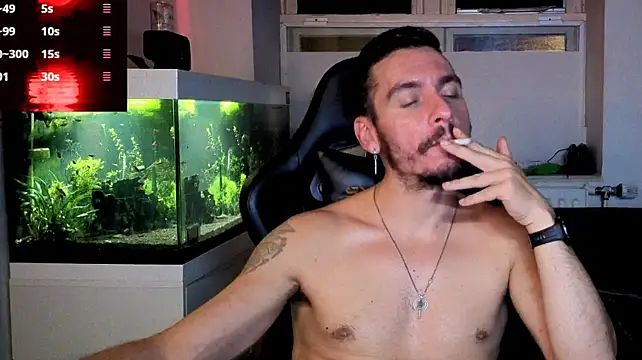 Rayzel_White live cam on StripChat