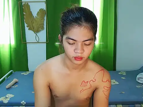 InocentTsYhannaUncut live sex cam