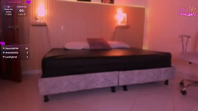 Kiaraa_lux live cam on StripChat