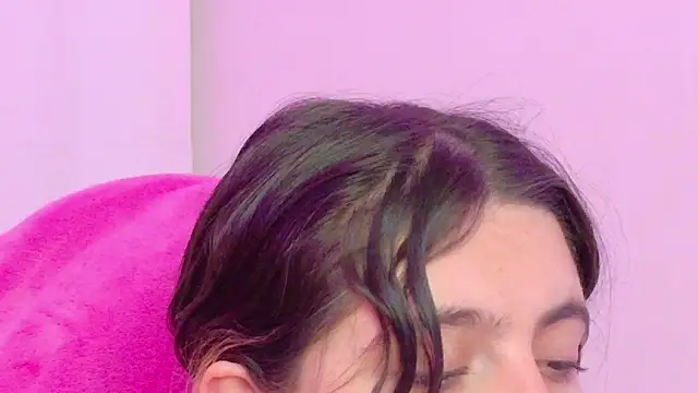 Sachi_Meow live cam on StripChat