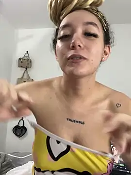 alaia_princess live sex cam