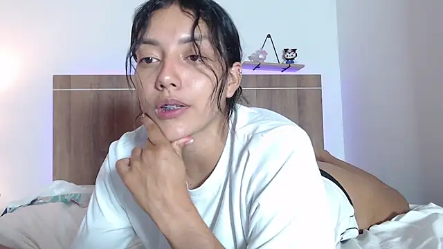 Wendy19_ live cam on StripChat