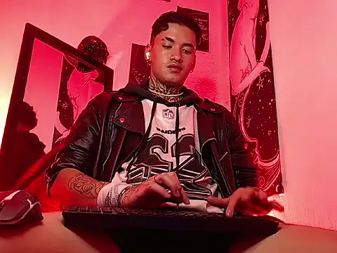 AlecBanne_ live cam on StripChat