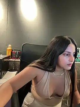 menna_lee live cam on StripChat