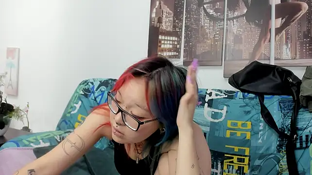 Cute__Kiko live cam on StripChat