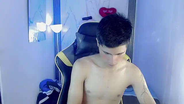 Ascii_one live cam on StripChat
