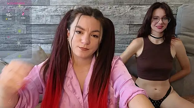 Vika_loves_you live cam on StripChat