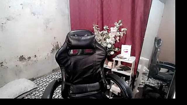 Makati_nashowxx live cam on StripChat