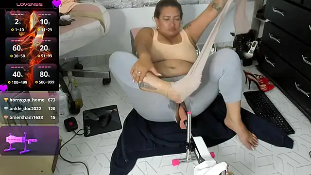 hot-timefun live cam on StripChat