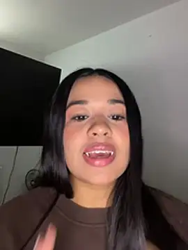 Aitana98_ live cam on StripChat