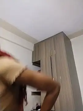 QuincyBeb live cam on StripChat