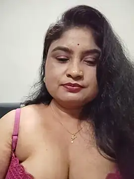 hornyriyanka live cam on StripChat