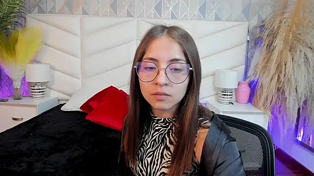 kely_morgan live cam on StripChat