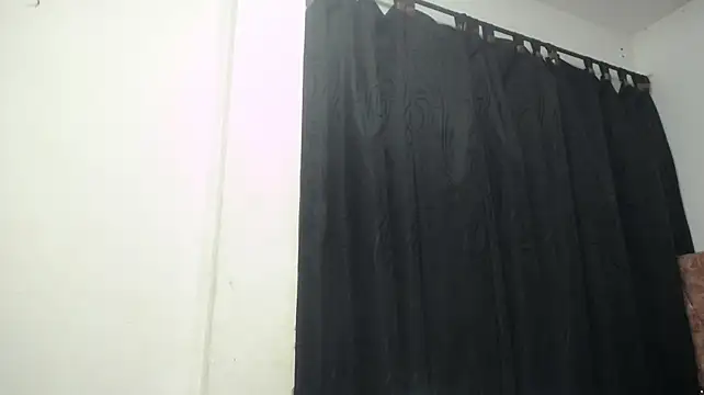 Roxy-Smith live cam on StripChat