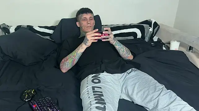 Anubisgods live cam on StripChat
