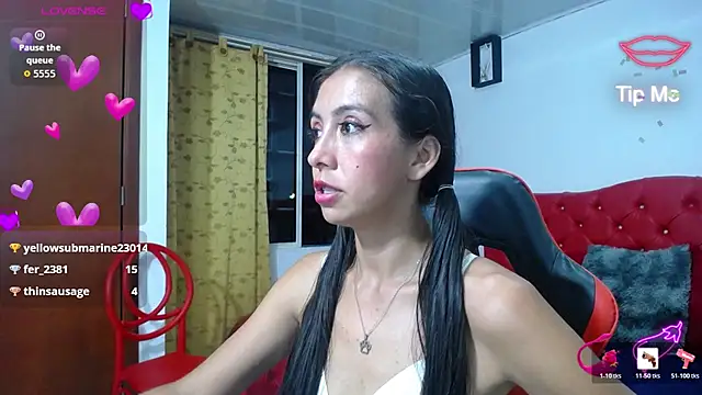 sandra_petite19 live cam on StripChat