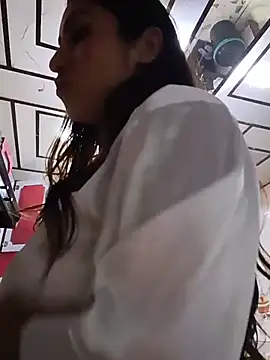 Chloemendoza live cam on StripChat