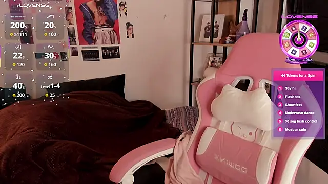 IamNikki live cam on StripChat