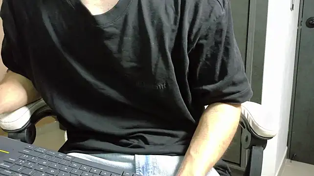 eren_jeager live sex cam