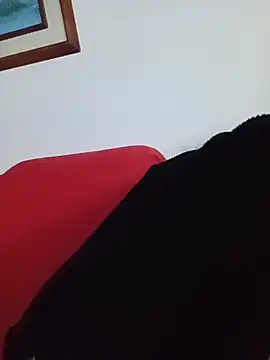Yaya_paid live cam on StripChat