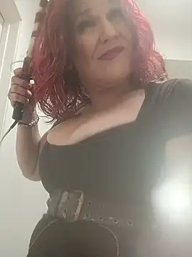 deedeedoll82222 live sex cam