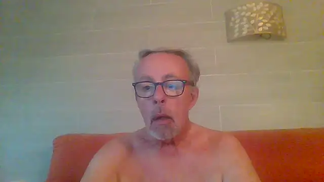 tuggy59 live cam on StripChat