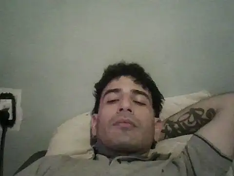 Joako333w live cam on StripChat